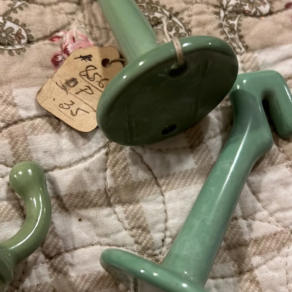 Lot Antique green porcelain cast iron bathroom soap holder hooks toothbrush more